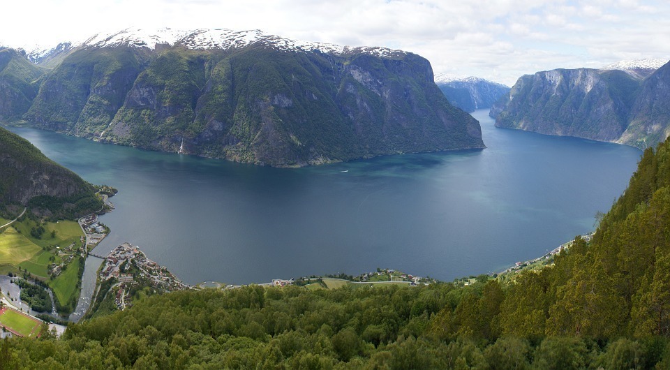 foto fiordos noruegos