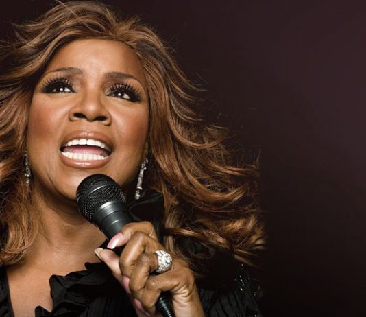 GLORIA GAYNOR