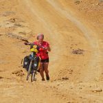 SOLA EN BICI CRISTINA SPINOLA 1
