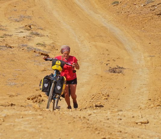 Cristina Spínola primera española en dar la vuelta al mundo en bicicleta Cristina Spinola