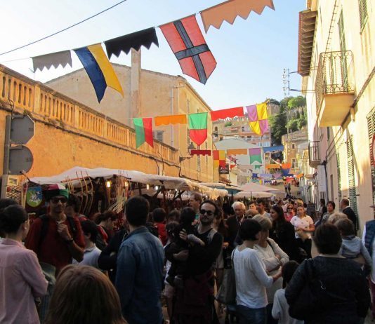 Gran éxito de visitantes en el Mercat Medieval de Capdepera