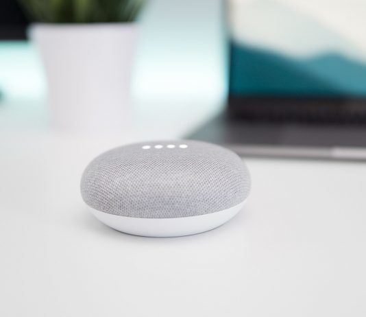 Smart home con asistente virtual