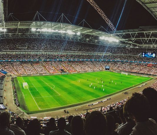 La liga espía usando tu móvil
