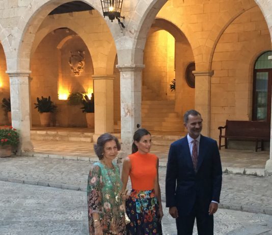 El cóctel real de la sociedad balear