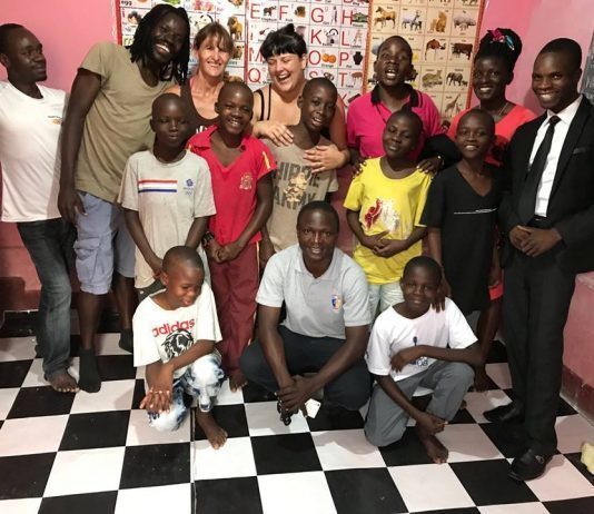 Life Mu Ghetto recibe la visita de la ONG mallorquina Red Star School Uganda