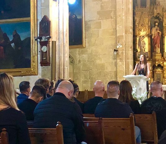 Multitudinario adiós a Miko More en Sant Jaume