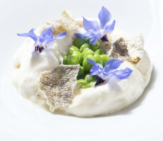 Voro, el restaurante estrella Michelin de Canyamel, reabre con Alvaro Salazar al frente