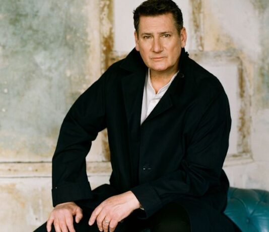 Tony Hadley la voz legendaria de Spandau Ballet llega a Port Adriano